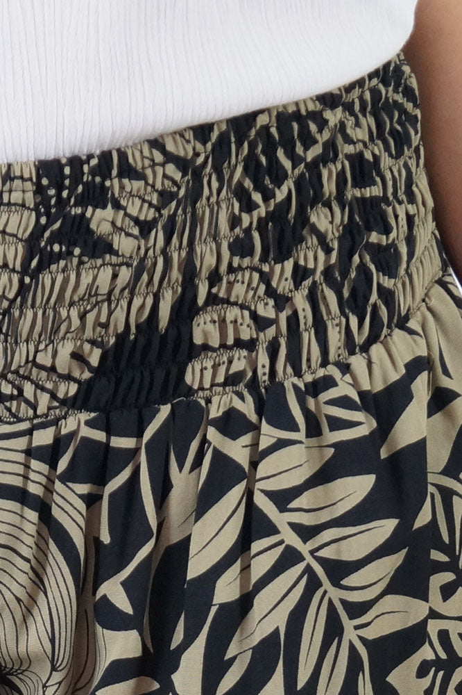 3/4 Bazzar Pant "Betelnut"