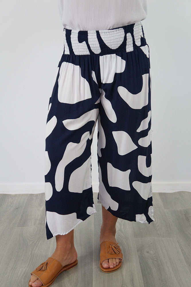 3/4 Bazzar Pant "Abstract Geometric"