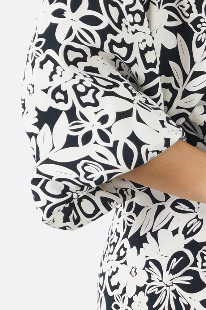 Avocado Dress "Contour Flower"