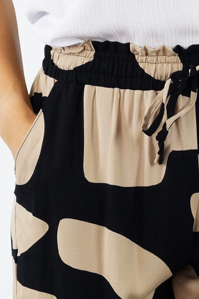 Summer Short "Abstract Geo"