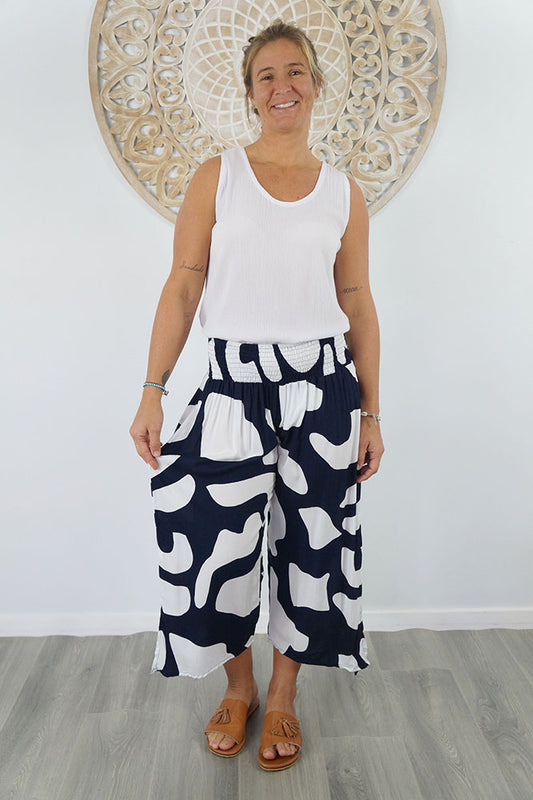 3/4 Bazzar Pant "Abstract Geometric"