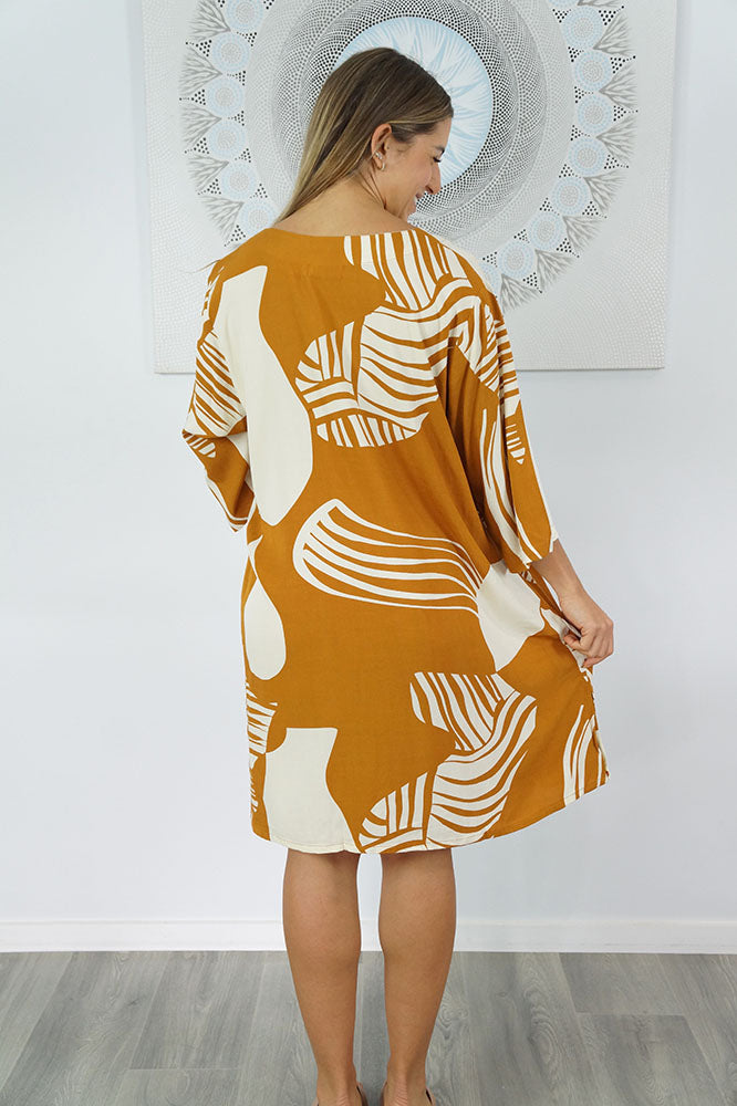 3/4 Sleeve Tunic "Footprint"