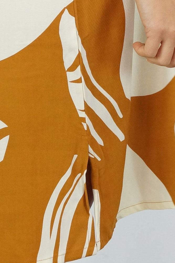 3/4 Sleeve Tunic "Footprint"